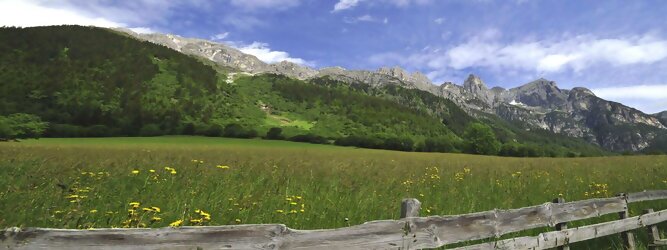 Trip Holiday Tirol - Region Wipptal auf die Reise - Wunschliste! Finde die besten Sehenswürdigkeiten der Region Wipptal, Erlebnisse und gemütlichen Unterkünfte der Hotels in der Tiroler Region Wipptal. Lust bei einem Last Minute Urlaub, die Region Wipptal zu erkunden? Buche günstige Unterkünfte in der Region Wipptal mit herrlichen Blick auf die Berge. Region Wipptal Urlaub Angebote ob Hotel mit Halbpension, Unterkunft mit Frühstück oder flexibel & spontan bleiben und eine große Auswahl an Ferienhäuser - Ferienwohnungen in der Region Wipptal für den perfekten Urlaub vergleichen & buchen. Die Highlights finden, Tagesausflüge - Erlebnisse planen, die sich hervorragend eigenen zum Geschichten erzählen. Einen unvergesslichen Familienurlaub in der Region Wipptal in einer Ferienwohnung verbringen und dabei die besten Urlaubsangebote aller Orte in der Region Wipptal erhalten. Beliebte Orte für eine Urlaubsbuchung in der Region Wipptal: Gries am Brenner, Gschnitz, Matrei am Brenner, Mühlbachl, Navis, Obernberg am Brenner, Pfons, Schmirn, Stafflach, Steinach am Brenner, Trins und Vals